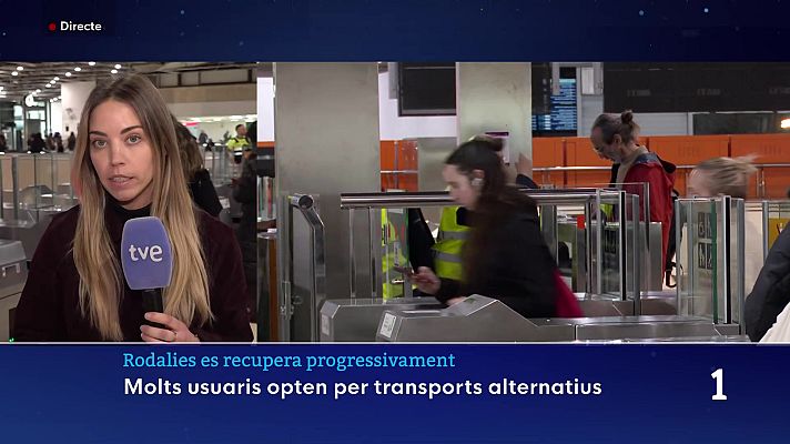L'Informatiu - Rodalies estabilitza el servei una setmana després de la crisi, però manté retards