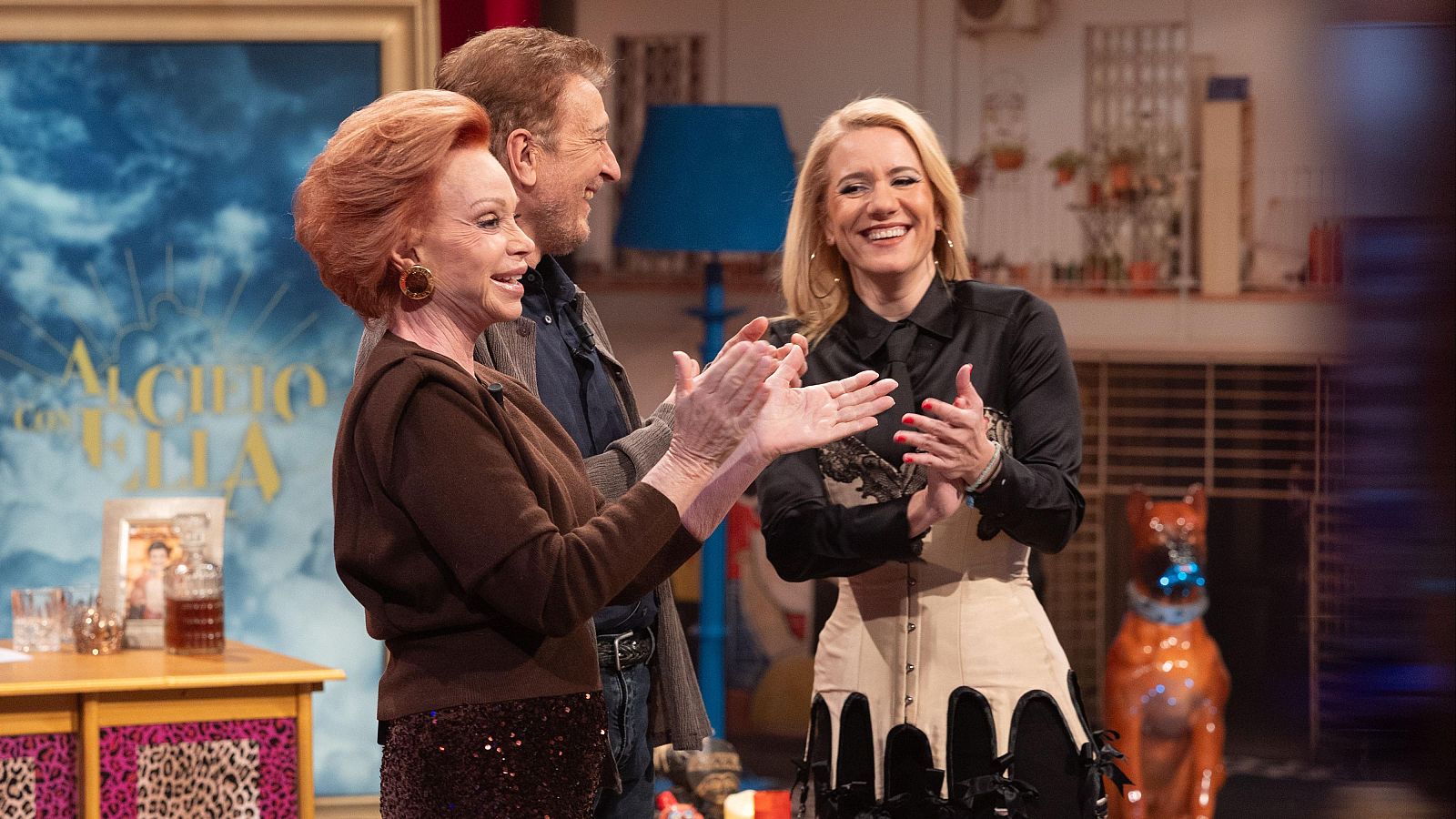 Paloma San Basilio y Manolo García, nuevos invitados de 'Al cielo con ella' - Al cielo con ella | Ver tráiler