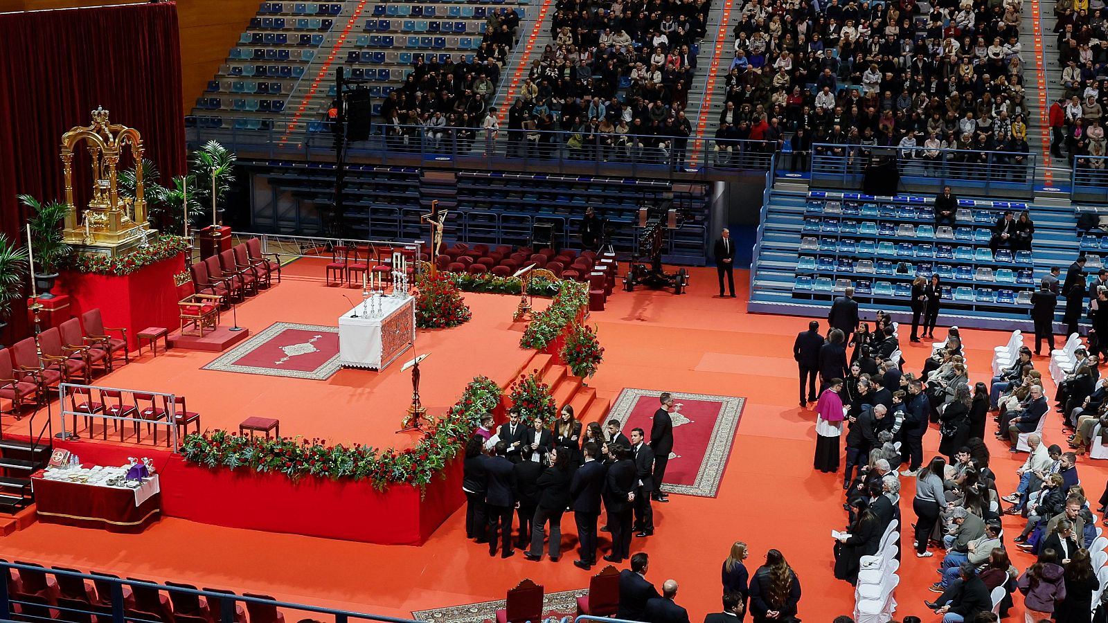 Todo preparado para la misa funeral por las víctimas de Adamuz - Directo al grano | Ver