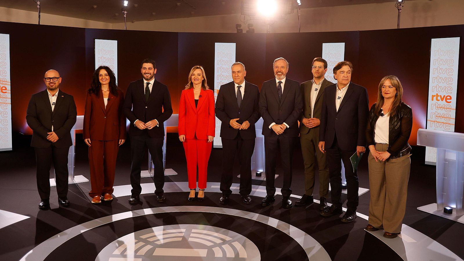 El debate de los ocho candidatos aragoneses, líder de audiencia en Aragón - Telediario 1 | Ver
