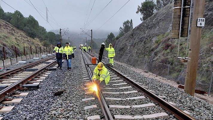 Telediario 2 - La Comisión de Accidentes reclama a Adif documentación sobre la soldadura de la vía