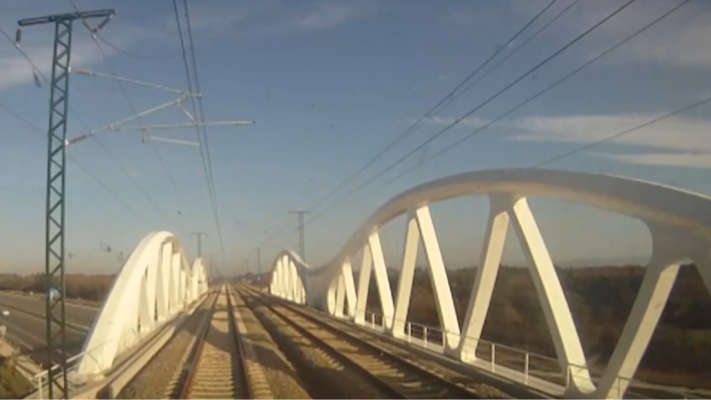 Telediario Fin de Semana - Renfe e Iryo no darán indemnizaciones por retrasos, mientras que Ouigo las mantiene