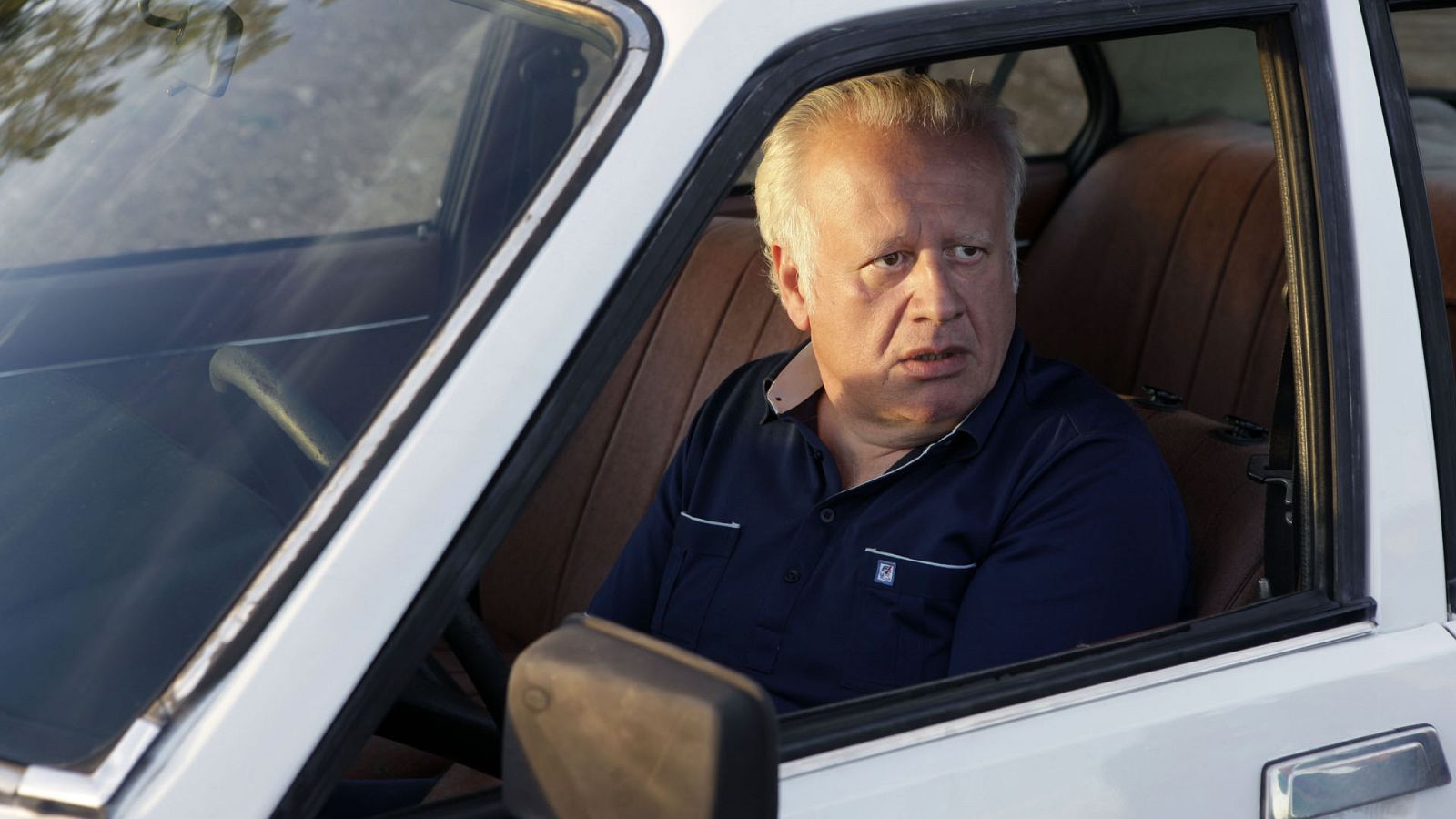 Cuéntame cómo pasó - T14 - Episodio 10: Sin un lugar donde caerse muerto - Ver ahora