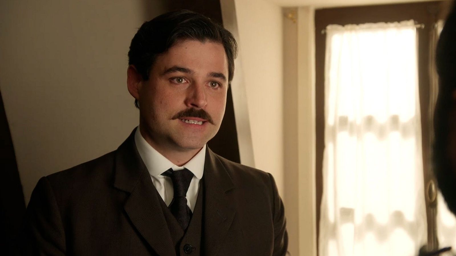 La Promesa: Rivero confiesa la verdad a Manuel - La promesa | Ver