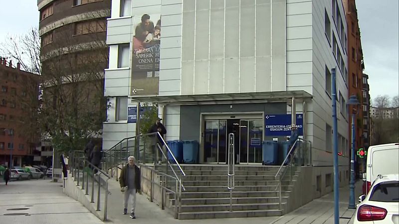 Revacunaciones a los pacientes a los que suministraron vacunas caducadas | RTVE Play - Ver ahora