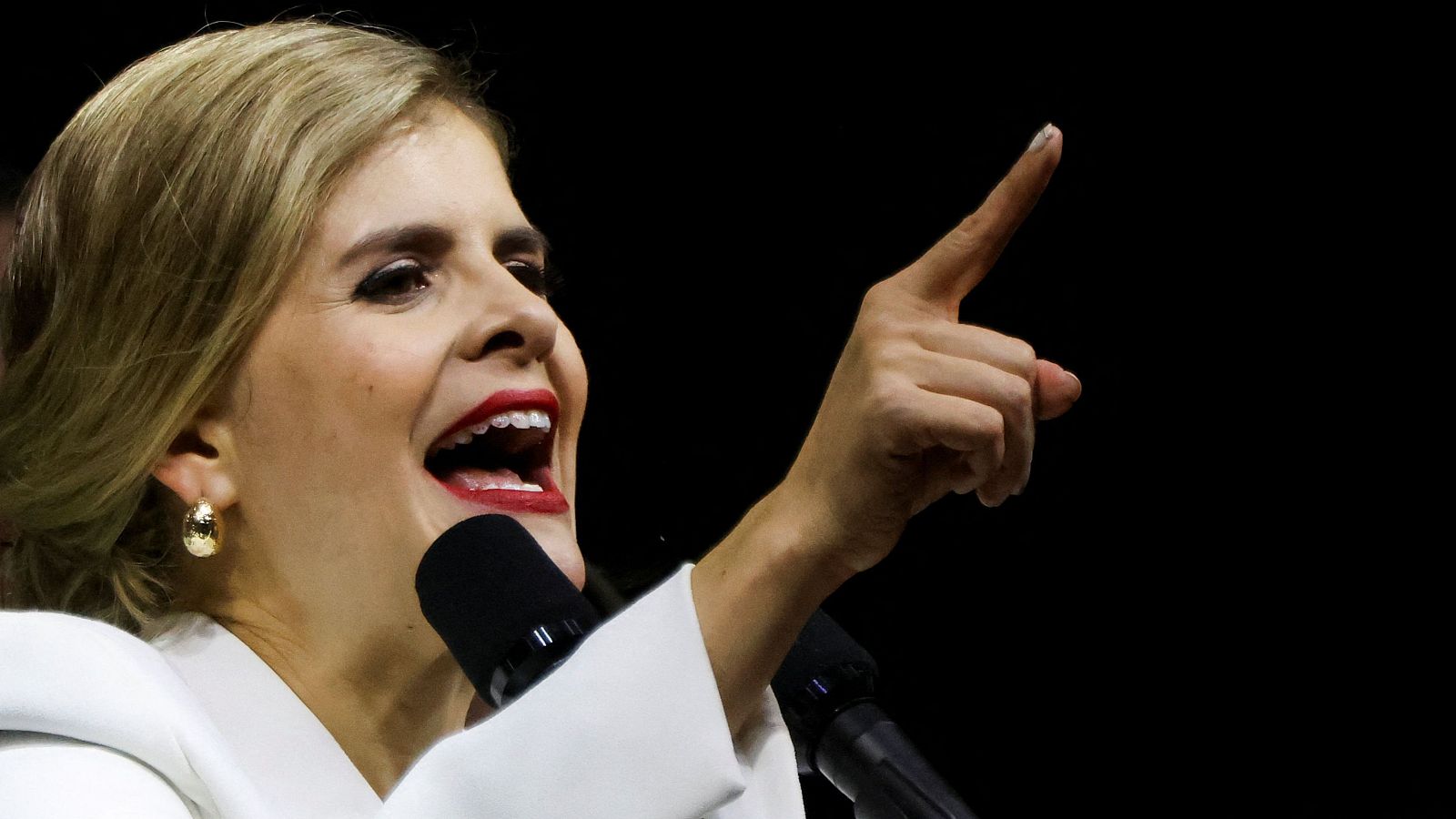 Costa Rica consolida su giro a la derecha con la victoria de Laura Fernández | Ver