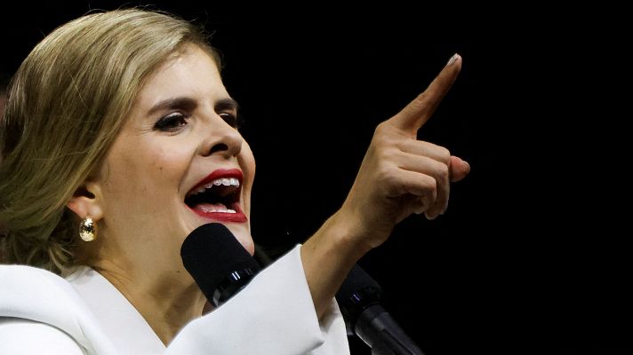 Telediario 1 - Costa Rica consolida su giro a la derecha con la victoria de Laura Fernández