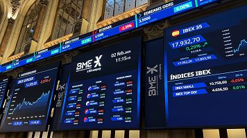 El Ibex 35 sube el 1,31 % y cierra por encima de 18.000 puntos por primera vez