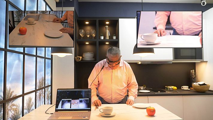 Telediario 1 - Un hombre ciego recupera la visión gracias a un implante en el cerebro