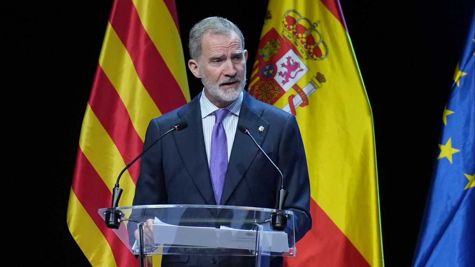 El rey pide a los nuevos jueces que sean ejemplo de "rectitud" para favorecer el "buen funcionamiento del sistema político" - Telediario 1 | Ver