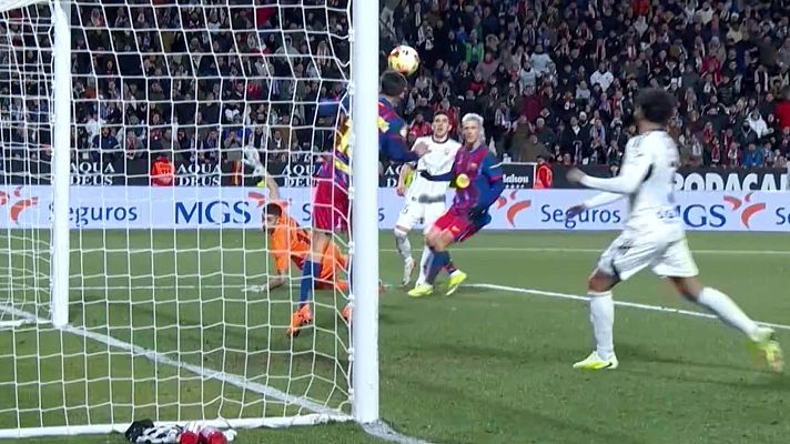 Copa del Rey - Copa del Rey | Albacete - FC Barcelona: Gerard Martín evita el empate bajo los palos