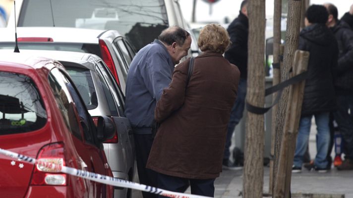 Telediario 1 - Una mujer en estado crítico tras ser tiroteada supuestamente por su pareja