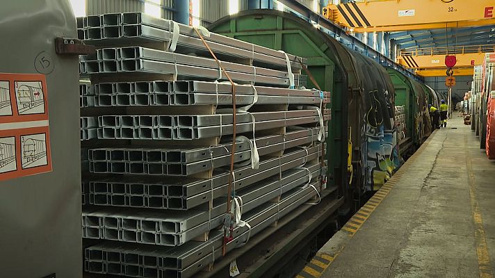 L'Informatiu - El caos ferroviari colpeja la indústria catalana