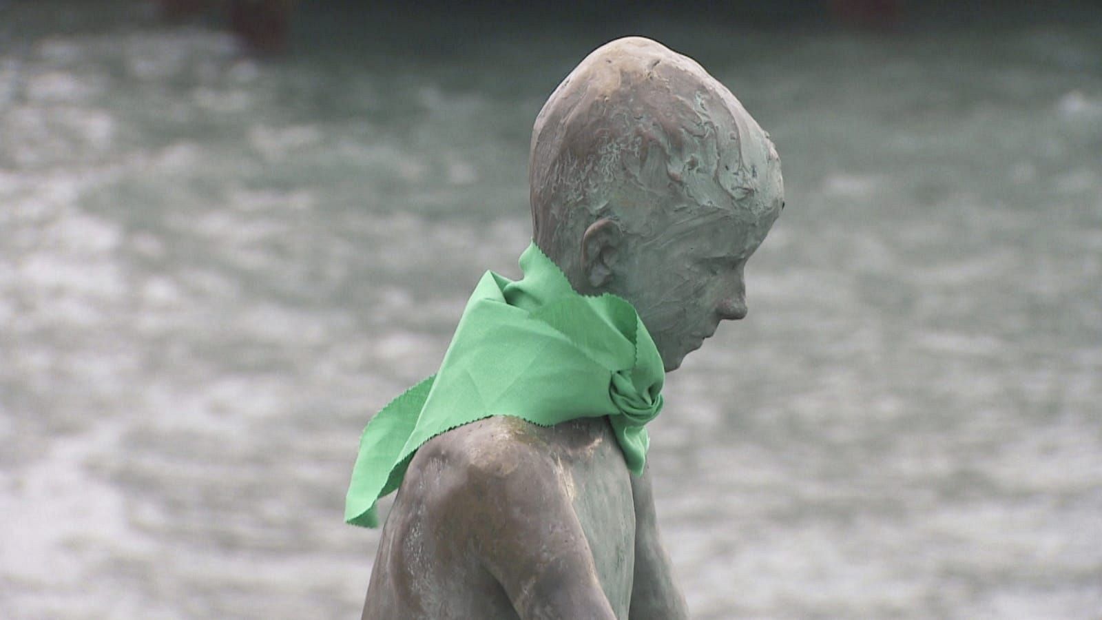 La AECC sale a la calle en Santander con motivo del Día Mundial contra el Cáncer - TeleCantabria | Ver