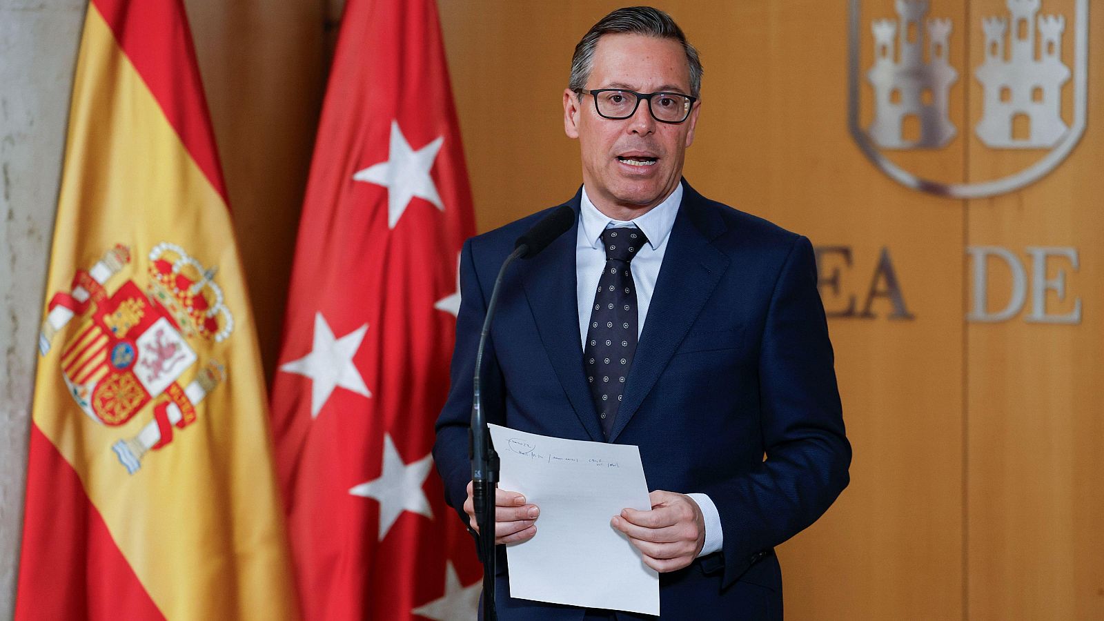 El PP de Madrid niega "presiones" a una edil de Móstoles para no denunciar al alcalde por acoso sexual - La hora de La 1 | Ver