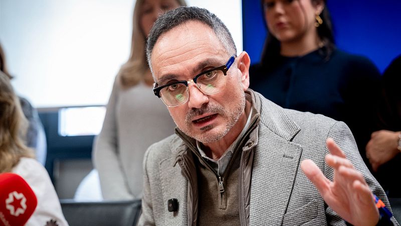 Una denuncia de acoso sexual contra el alcalde sacude el Ayuntamiento de Móstoles | Ver