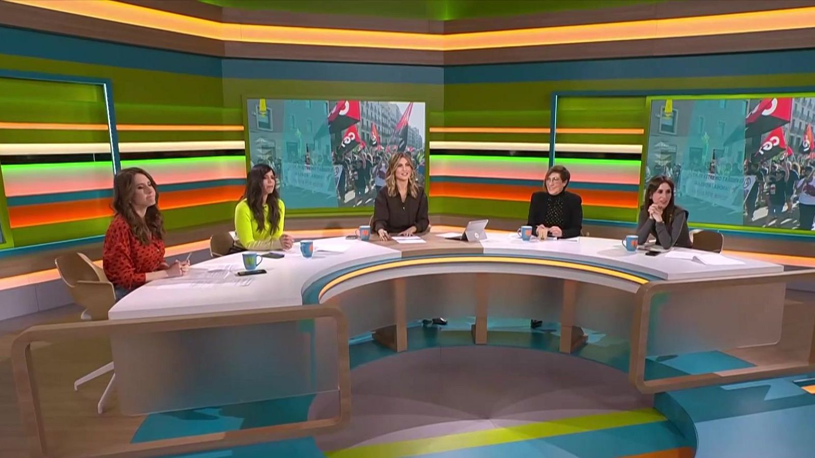 Pisos amb defectes, Turó Park i 'La Cheloteca' - L'Altaveu - L'altaveu | Veure