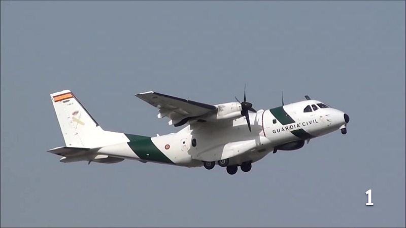 La Guàrdia Civil presenta a Barcelona el seu avió de patrulla marítima - L'Informatiu | Veure
