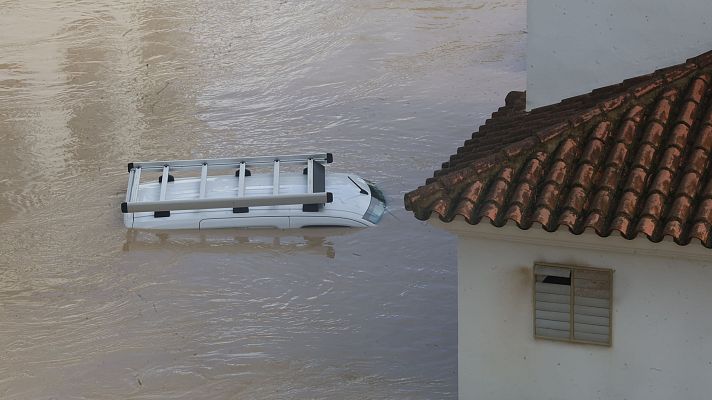 Telediario 2 - La lluvia no da tregua en Andalucía: estos son los puntos más críticos