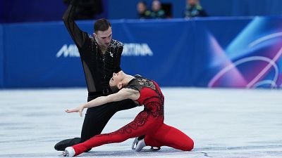 Patinaje artístico: Corto parejas por equipos