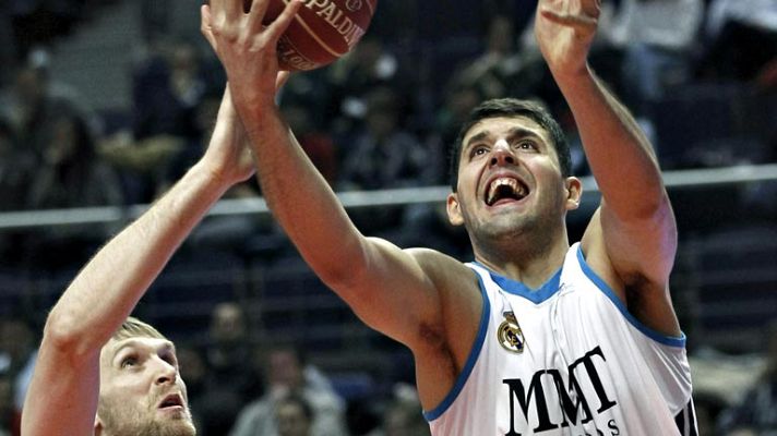 Telediario 1 - El líder arrasa, el Barça sufre y el Baskonia pierde