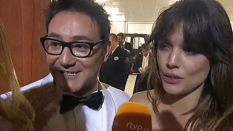 Adriana Ugarte y Carlos Santos: "Pedimos perdón; es un error desagradable" | Ver