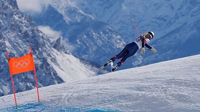 Lindsey Vonn silencia Cortina d'Ampezzo tras sufrir una aparatosa ca�da y ser evacuada en helic�ptero