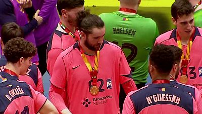 Otra exhibici�n goleadora de Luis Frade y el Bar�a extiende su dominio en la Copa de Espa�a de balonmano