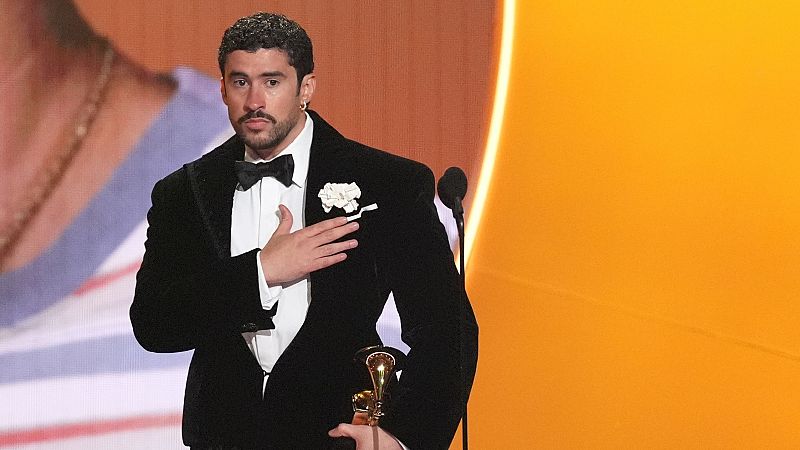 Bad Bunny, estrella en la SuperBowl más política | Ver