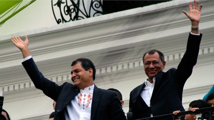 Telediario 1 - Rafael Correa, reelegido presidente de Ecuador