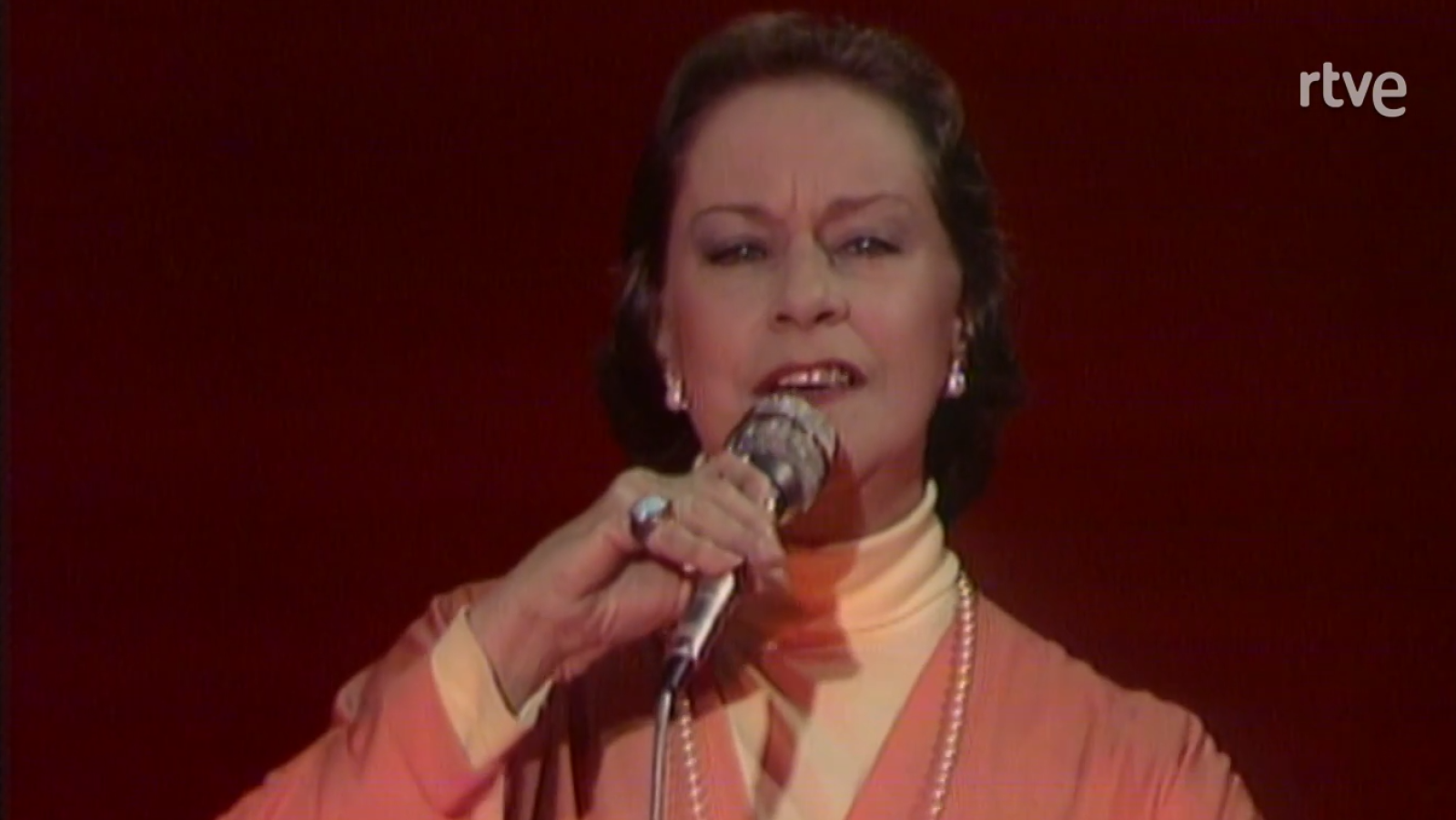 300 millones - 27/11/1977 - 300 millones | Ver