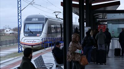 Los sindicatos ferroviarios piden m�s personal y mantenimiento - Noticias de Castilla y Le�n | Ver