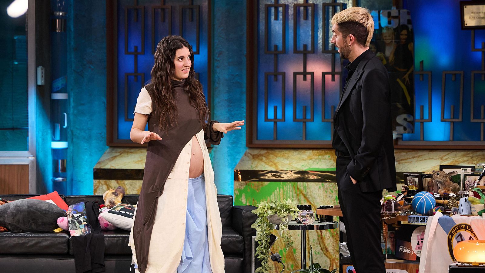 La Revuelta | Izaro: "Los hechos y las opiniones no son lo mismo" - La Revuelta | Ver