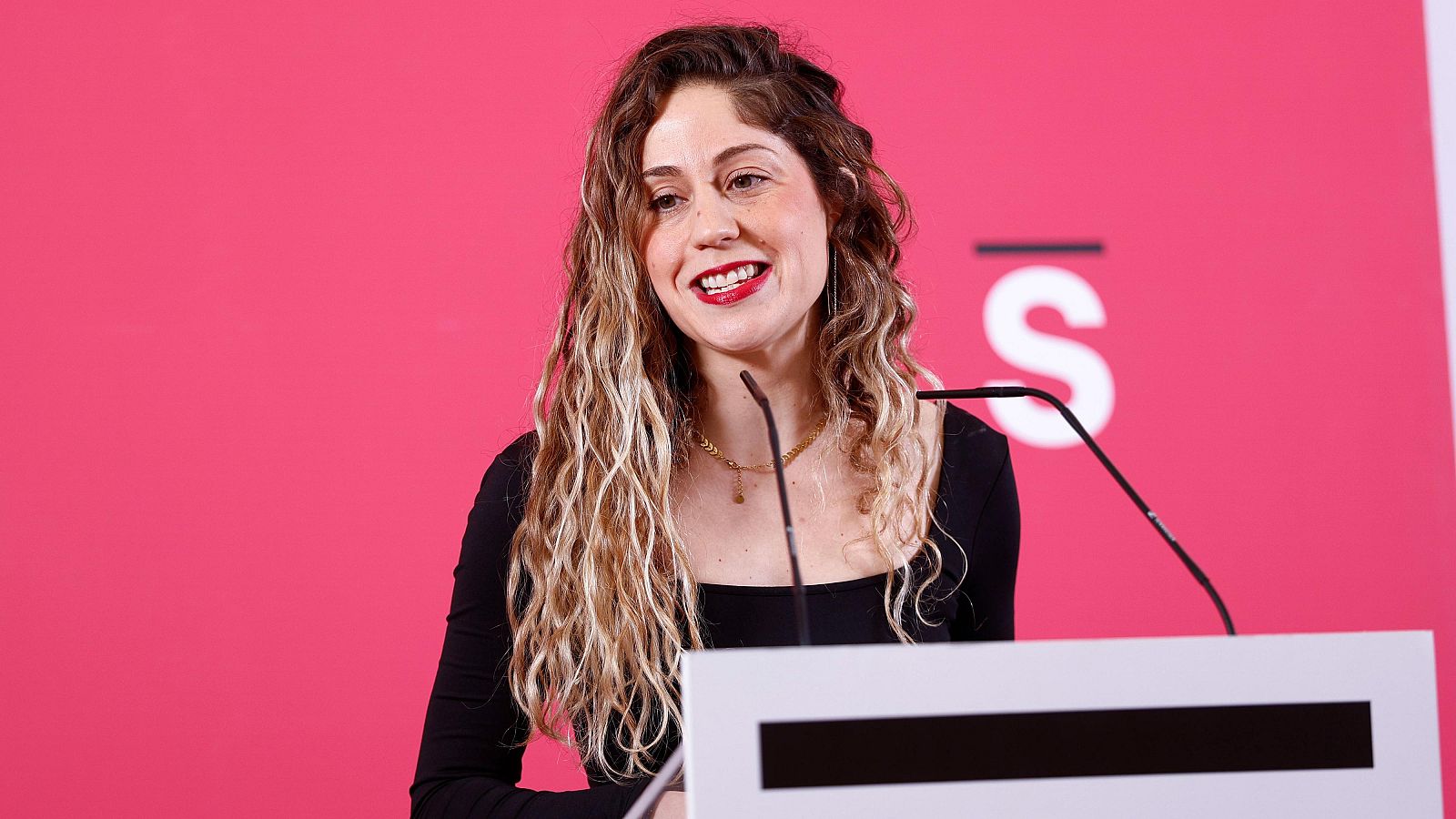 Sumar anuncia que construirá un programa político "para frenar el ascenso de la extrema derecha" - La hora de La 1 | Ver