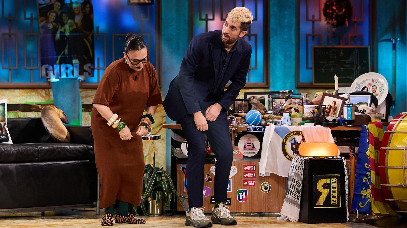 La Revuelta | Candela Peña se "inmola" como icono de la moda - La Revuelta | Ver