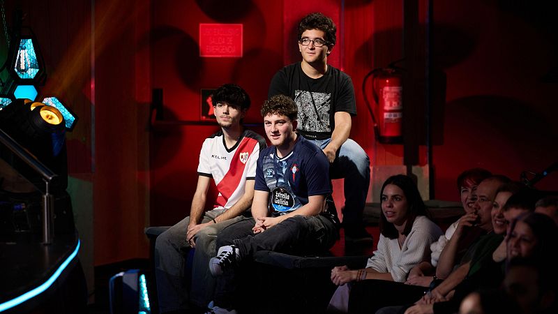 La Revuelta | Tres "bros" en el bidé - La Revuelta | Ver