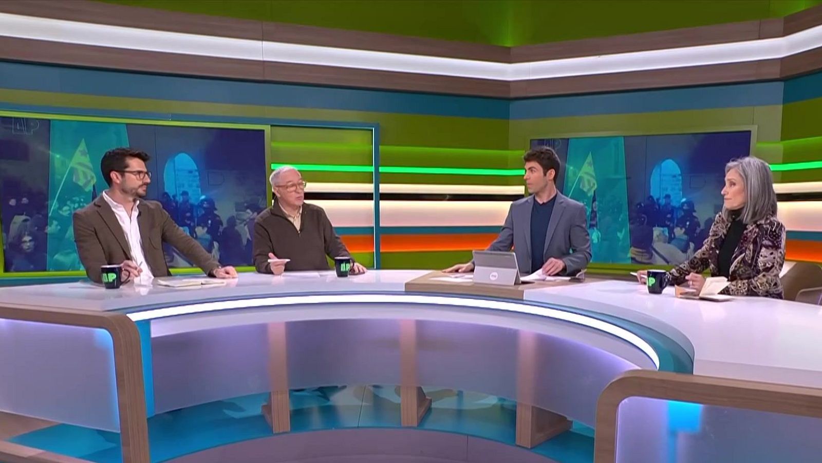 Tensió a Santpedor, plagues i educació - L'Altaveu al pati - L'altaveu al pati | Veure