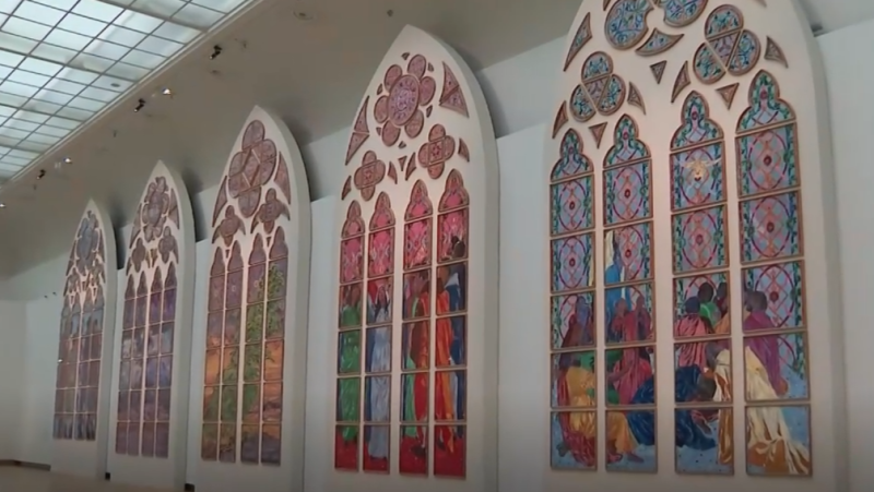 Polémica por las nuevas vidrieras de Notre Dame | Ver
