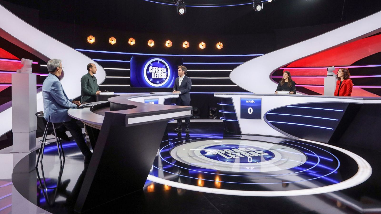 Cifras y letras - Especial aniversario 1: Programa 425 - Cifras y letras | Ver