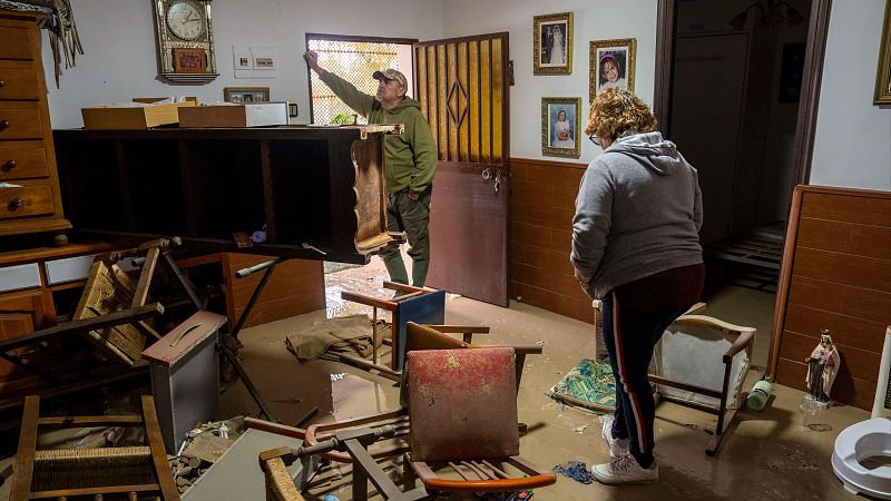 Más de 3.300 personas siguen desalojadas en Andalucía tras el temporal - Telediario 1 | Ver
