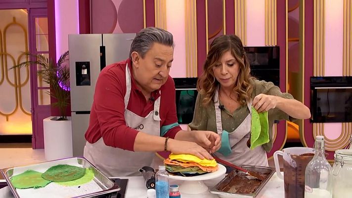 Top Chef: Dulces y Famosos - La desastrosa tarta arcoíris de Mariano Peña y Eva Isanta
