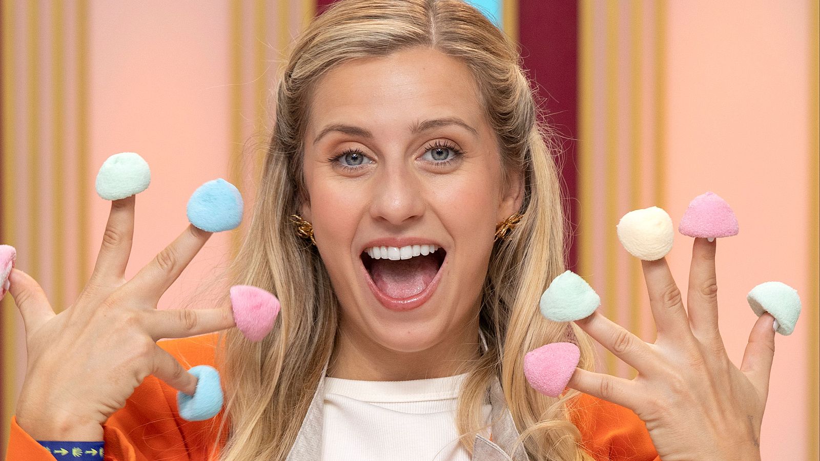 Desirée Vila, se convierte en pastelera Top Chef de la segunda semana - Top Chef: Dulces y Famosos | Ver