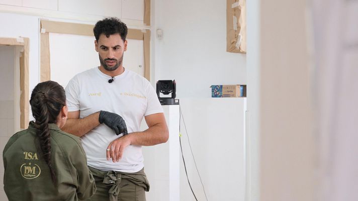 Decomasters - DecoMasters aborda la infancia vulnerable y Asraf revela su propia experiencia de rechazo escolar