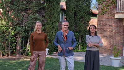 Lorenzo Castillo y Marta Riopérez explican que los baños son también una prolongación de la decoración del resto de la vivienda