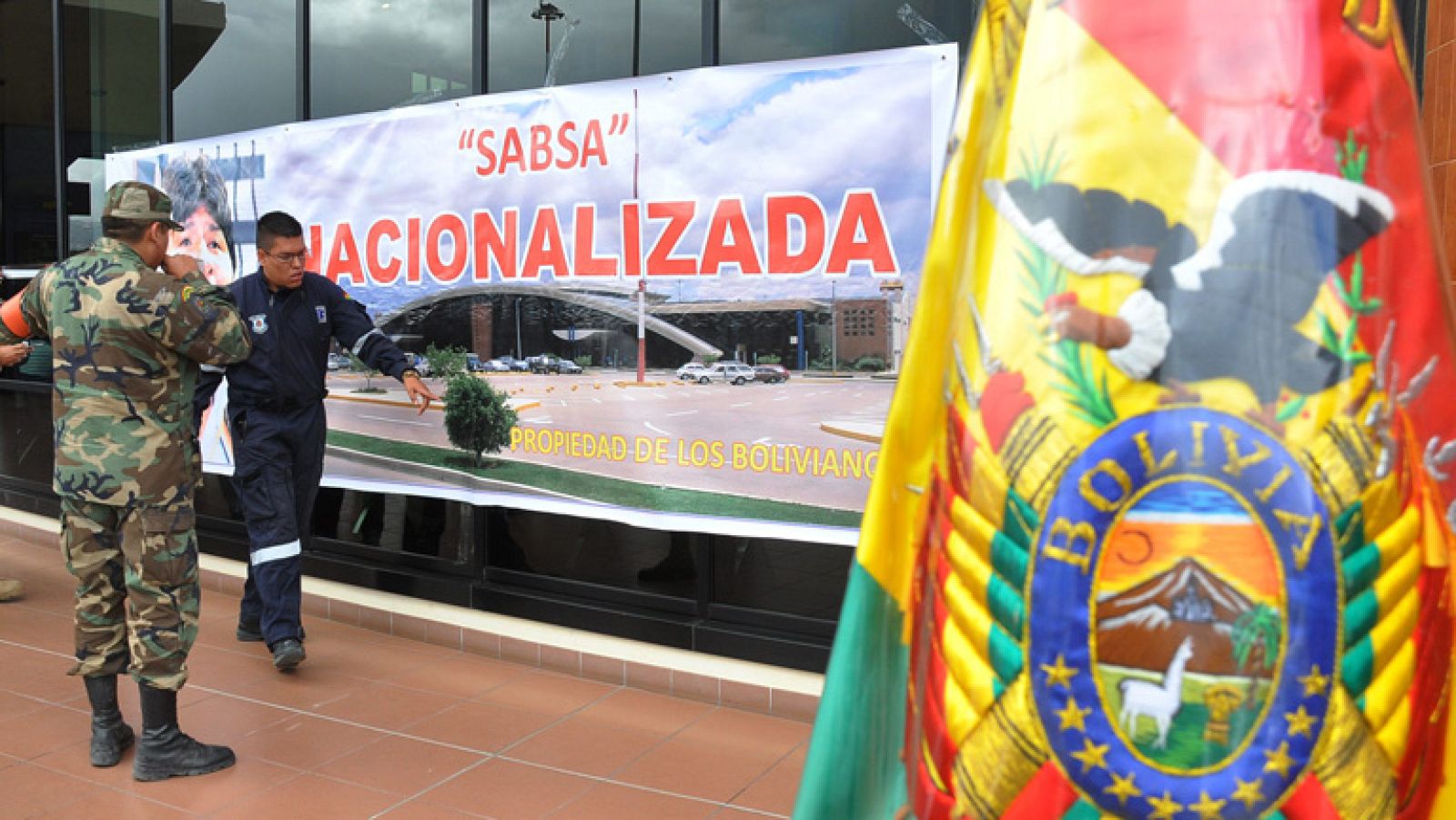 Bolivia expropia la filial de Abertis y Aena que administra tres aeropuertos en el país - Informativo 24h | Ver