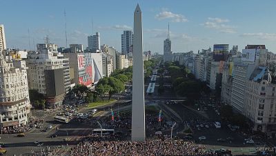 Buenos Aires celebra los 90 a�os de su obelisco, uno de sus principales s�mbolos