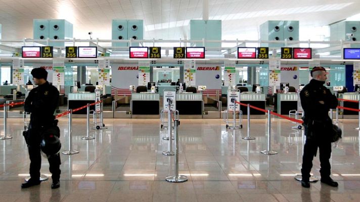 Telediario 1 - Primer día de huelga en Iberia