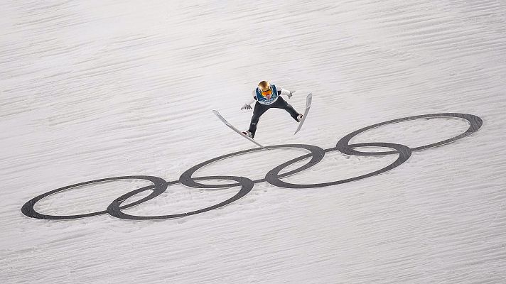 Saltos de esquí JJOO Milano Cortina 2026 - Domen Prevc gana su 2º oro en saltos de esquí tras un emocionante desenlace ante Nikaido