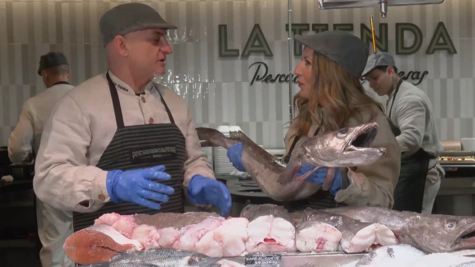 Clase magistral con nuestro pescado favorito - Aquí la Tierra | Ver