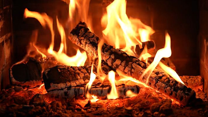 Aquí la Tierra - San Valentín junto a la chimenea